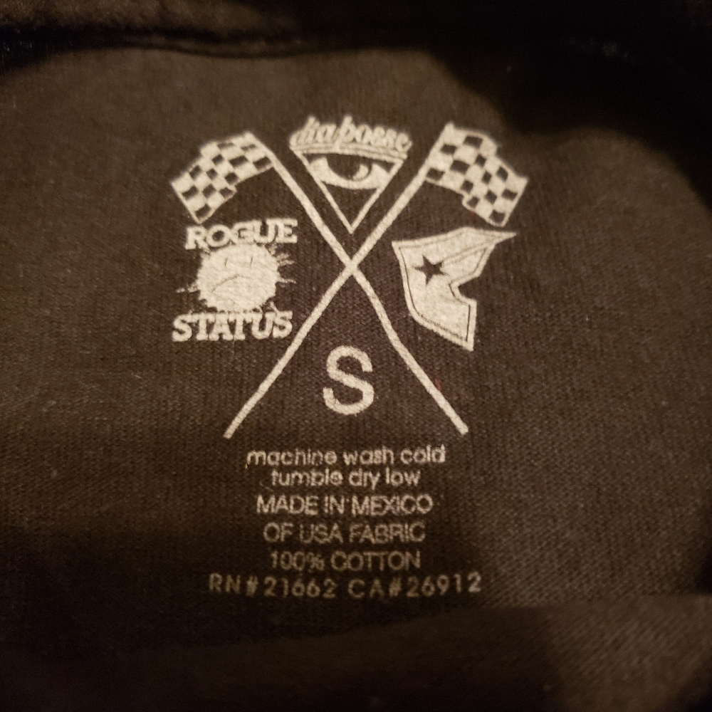 Famous Stars and Straps x Rogue Status T-Shirt - Picture 6 of 6